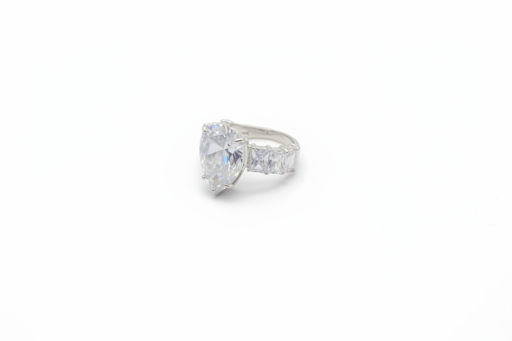 Renee Luxe Ring